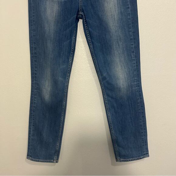 Paige High Waisted Carter Slim Jeans in "Tallulah"
Size 29 - Picture 4 of 10